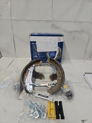 BOSCH 0 204 114 197 Brake Shoe Set for ,DACIA,LADA,MERCEDES-BENZ,RENAULT