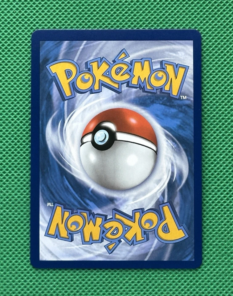 Umbreon V 094/203 Swsh07: Evolving Skies Ultra Rare Holo Pokemon TCG - Image 2 of 2