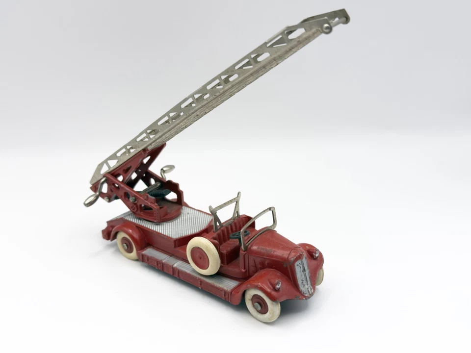 DINKY TOYS FRANCE # 32D DELAHAYE VOITURE POMPIERS ESCADA CAMINHÃO DE BOMBEIROS MUITO BOM ESTADO - Imagem 3 de 4