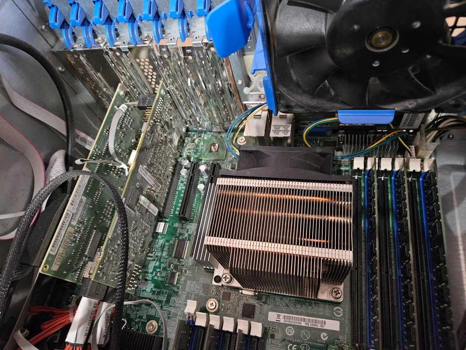 Custom Server Intel S5520HC Motherboard Dual Xeon E5620 20GB 600W PSU RAID DVDRW - Image 4 of 4