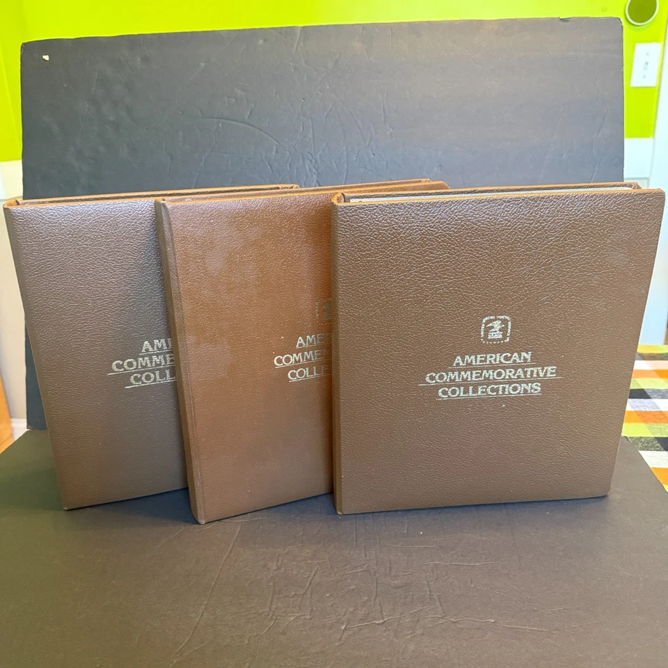 3 USPS American Commemorative Collection Binders 150 Souvenier Sheets 1987- 1990 - Image 3 of 4