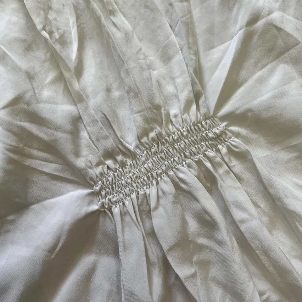 Blusa de seda floral blanca talla M BCBGmaxazria 3D flores nueva sin etiquetas Foto 3 de 4