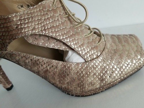 STUART WEITZMAN TIPCOVENTRY BREATHTAKING PYTHON TAN GOLD BOOTIES 9 I LOVE SHOES - Picture 7 of 11