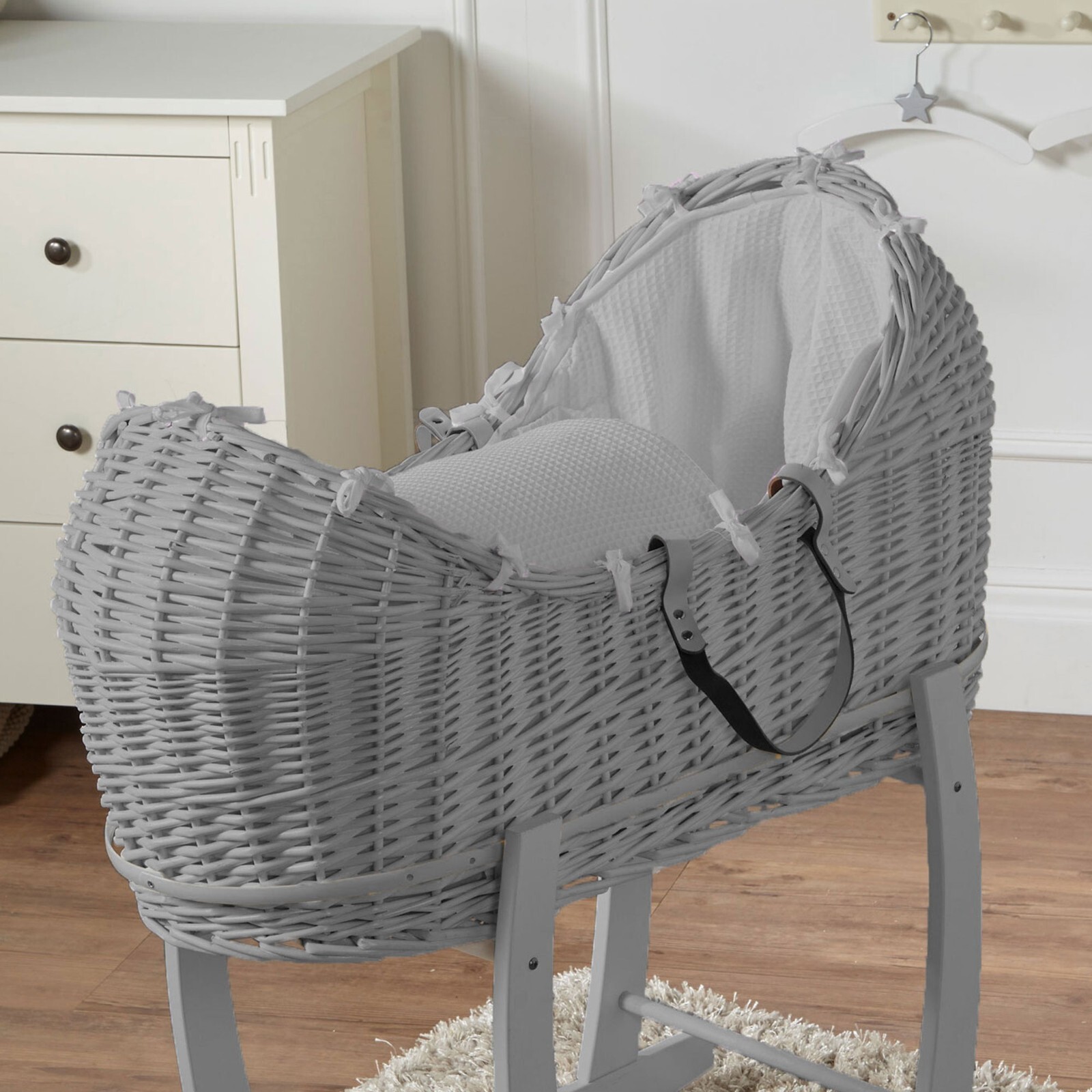 Moses Basket Grey Wicker with Mattress - Grey Waffle FYLO Pod