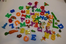 VINTAGE LOT of MAGNETIC MIXED LETTERS  Fruits  Veggies