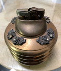 Vtg. N.Y.C. ~Gold Tone~ Metallic Table Cigarette Lighter w/(3) Ashtrays Set — photo 5