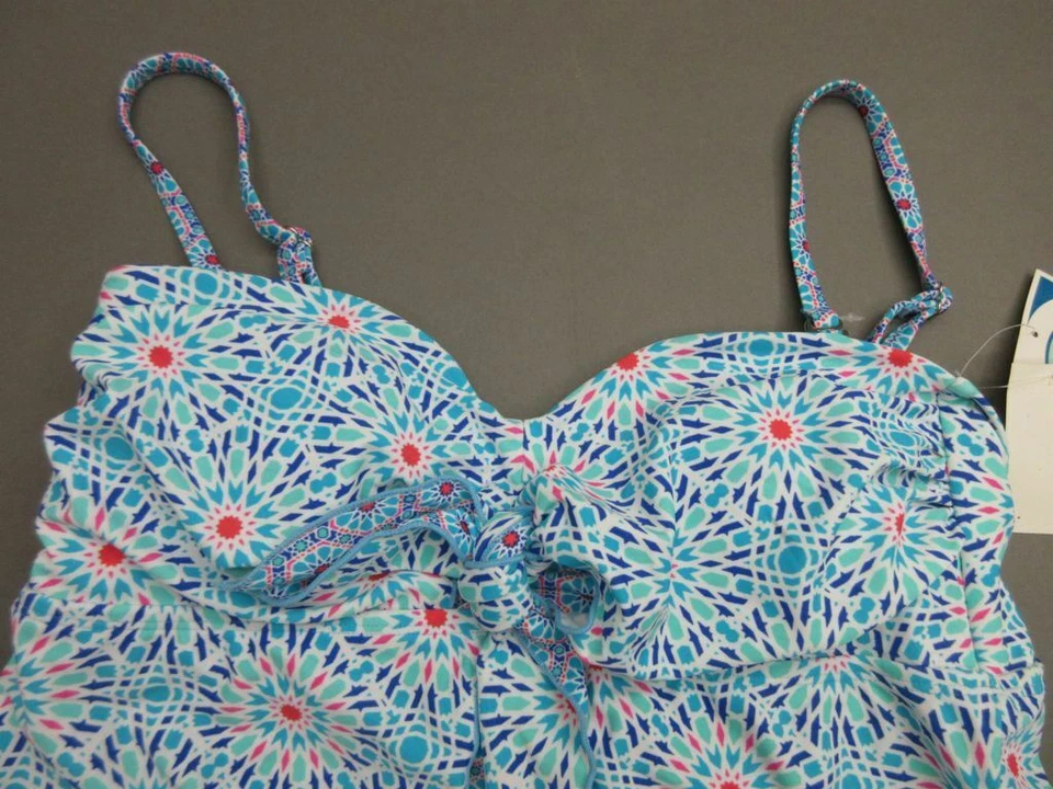 Nuevo con etiquetas Camiseta Tankini Ocean Avenue Talla L Para Mujer Azul Floral Acolchada Multivía 3N Foto 2 de 4