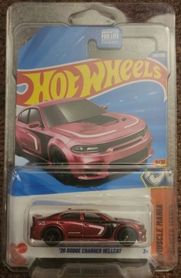 Hot Wheels Muscle Mania 2020 Dodge Charger Hellcat 1:64 Diecast Red/Black NIB