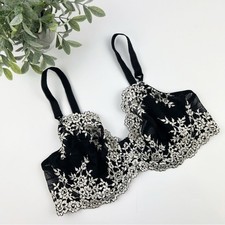 Wacoal Embrace Lace Underwire Bra 65191 Black and White Size 38D