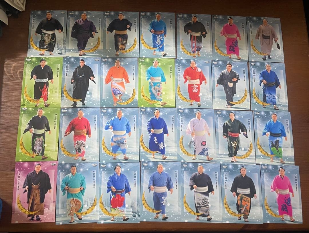 Juego de cartas de sumo BBM 2025 incluyendo Oho, Shōen, Endō,