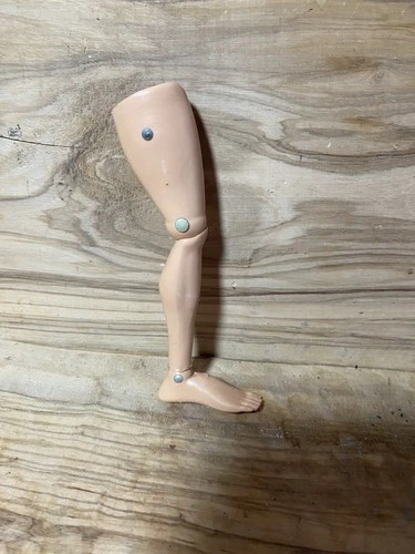 Early  1964 Hasbro GI Joe Action  Figure Right Thigh Calf Foot Original