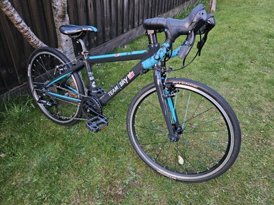 Frog 58 Kids Road Bike Team Sky Excellent Condition Hardly Used