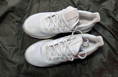 Adidas SUPERNOVA Boost GREY WHITE Continental sole Mens 10.5 (BB3476)