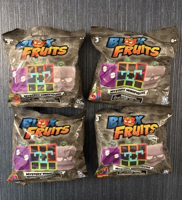 LOT OF 4 BLOX FRUITS SERIES 3 MYSTERY MINI FIGURES ASSORTED *NEW*  FAST SHIP 