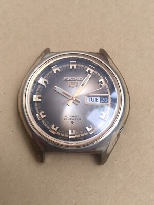 Vintage Rare  Seiko 5 Automatic 21 Jewels  Watch