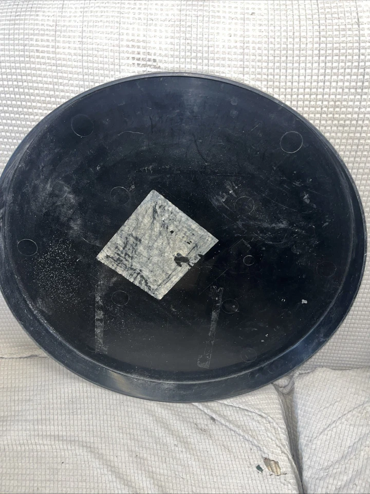 Kinetico Round Salt Brine Tank Lid 18” No Cracks - Image 2 of 2