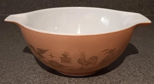 Vtg Pyrex Early American 1 1/2 Quart Brn/Gold Dish. No Lid