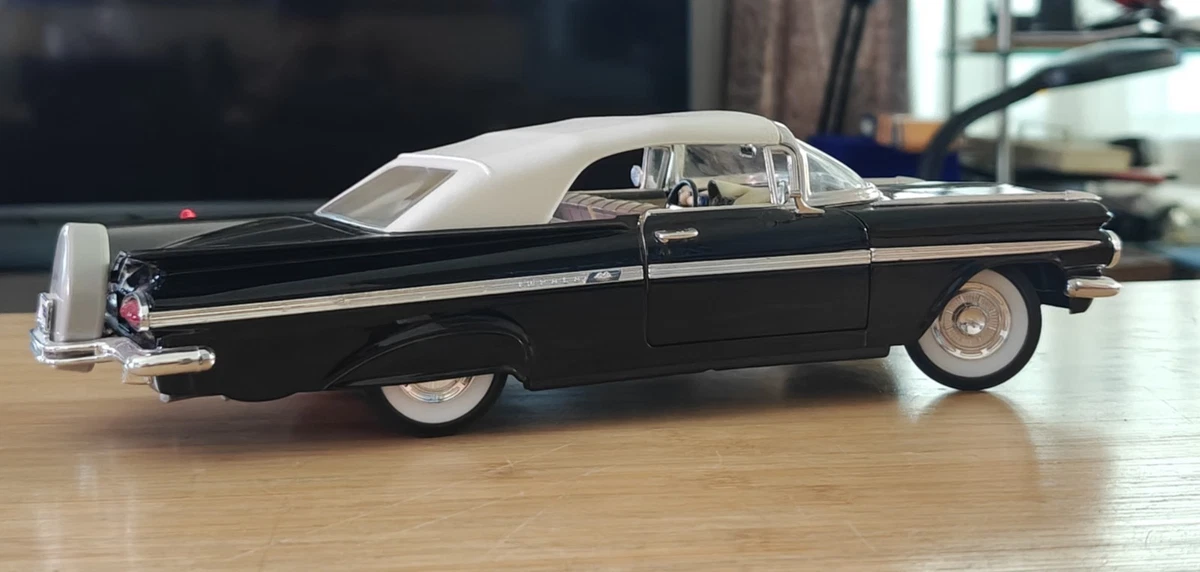 Road Legends Chevrolet Impala Contemporary Manufacture Diecast