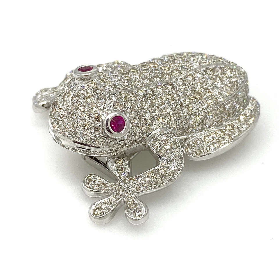 Broche prendedor de rana pavé de diamantes en oro blanco de 18 k - HM2157SN