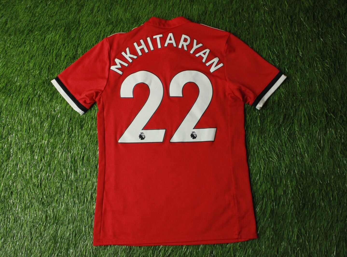 2017-2018 Man United Third Shirt (Mkhitaryan 22)