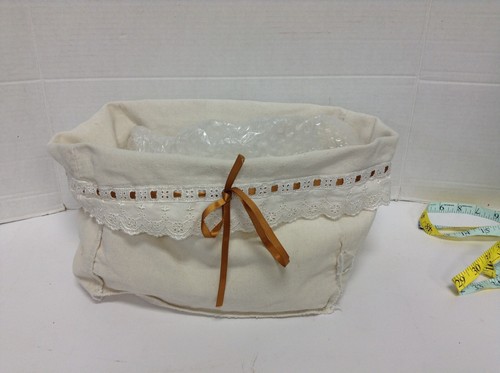 Cream Canvas Rectangle Basket Liner Insert Cover Scallop Lace Ribbon 11"x11"x7" - Picture 3 of 7