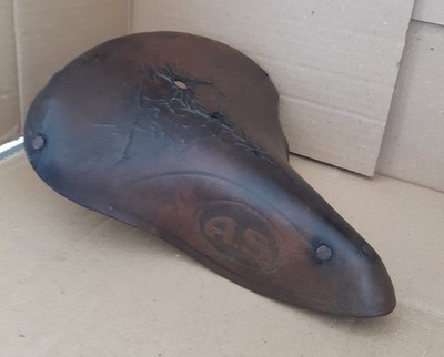 Alter AS Sutter Leder Fahrradsattel mit Feder 24,5x20 cm + Sattelwagen