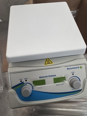 Benchmark Scientific H3770-HS Digital Hotplate Magnetic Stirrer, 7 in. x 7 in.