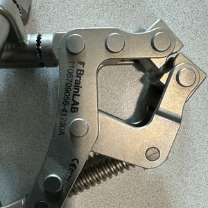 BrainLAB Cranial Neurosurgery Clamp