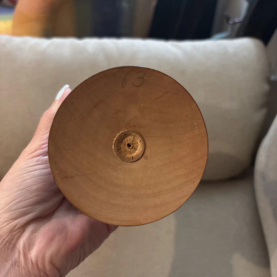 Vtg. Hand Carved Wooden Vase W Flowers & Leaves Design. 2 Toned Wood.Intricate  - Image 2 of 4