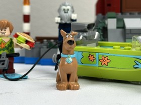 LEGO Scooby-Doo Haunted Lighthouse 75903 100%  complete 