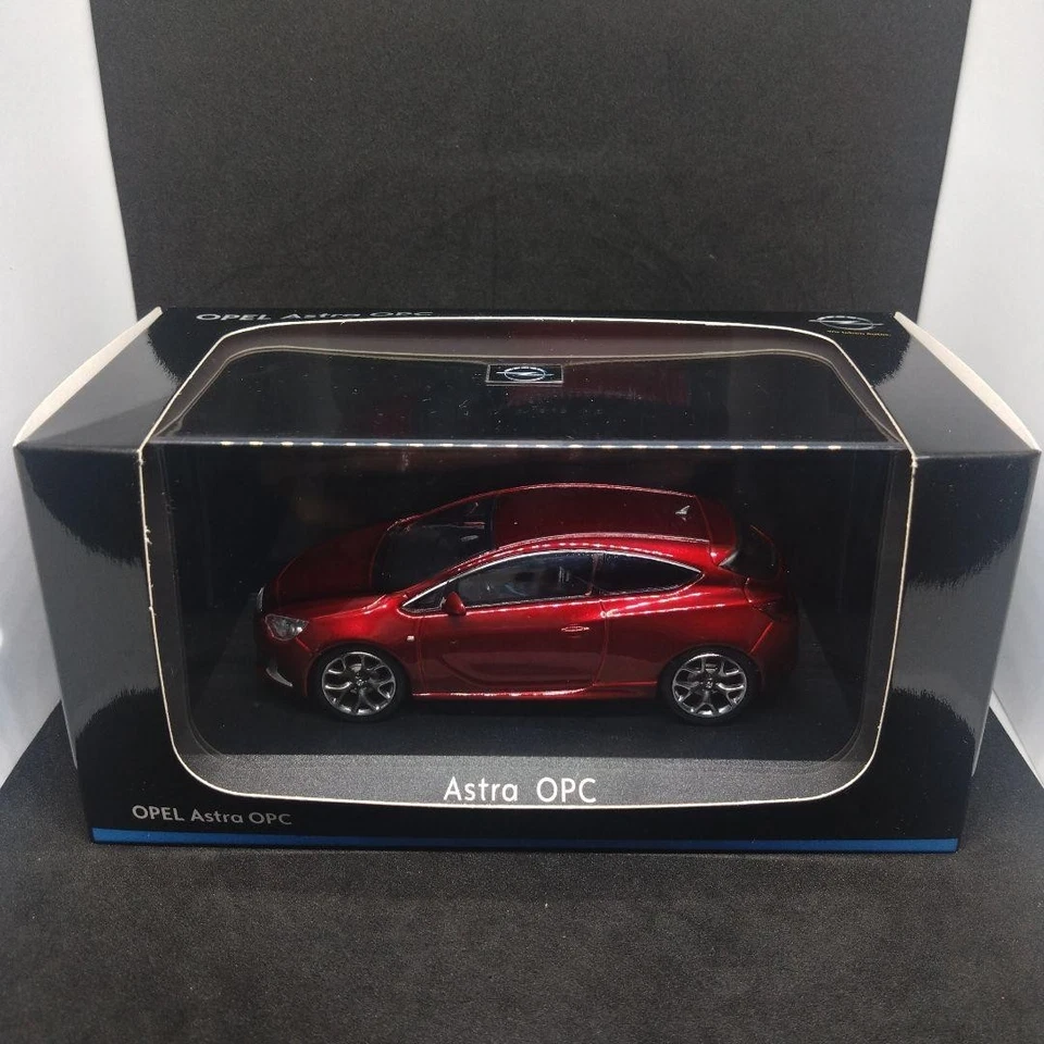 Modellino auto esclusivo Motorart 1/43 Opel Astra J OPC 2012 rosso metallizza... - Immagine 2 di 4