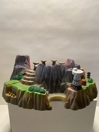 TOMY Pokémon Compact World Volcano Island Arena Playset (1999–2000)