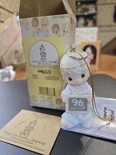 1997l6 Precious Moments 183369 Peace On Earth....Anyway Ornament