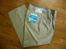 Haggar Cool 18 Pro Classic Fit Pleated Front Expand Waist Pant 32 x 30 NEW Tan