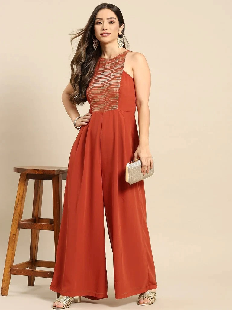 Jumpsuit party look top