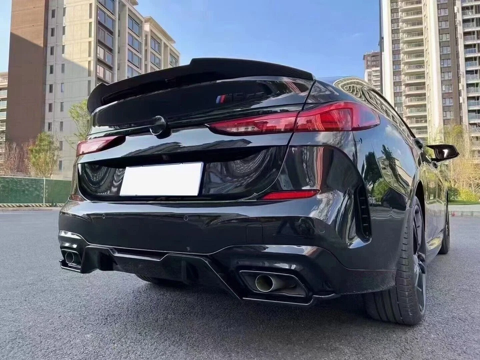 Labio difusor de parachoques trasero de fibra de carbono para BMW F44 M235i 2020-2024 Foto 2 de 4