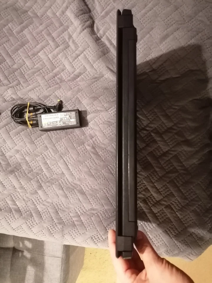 Fujitsu Lifebook A544 Laptop, Core i5-4300M 2.6GHz 16GB RAM 128GB SSD Win10 Pro - Image 3 of 4