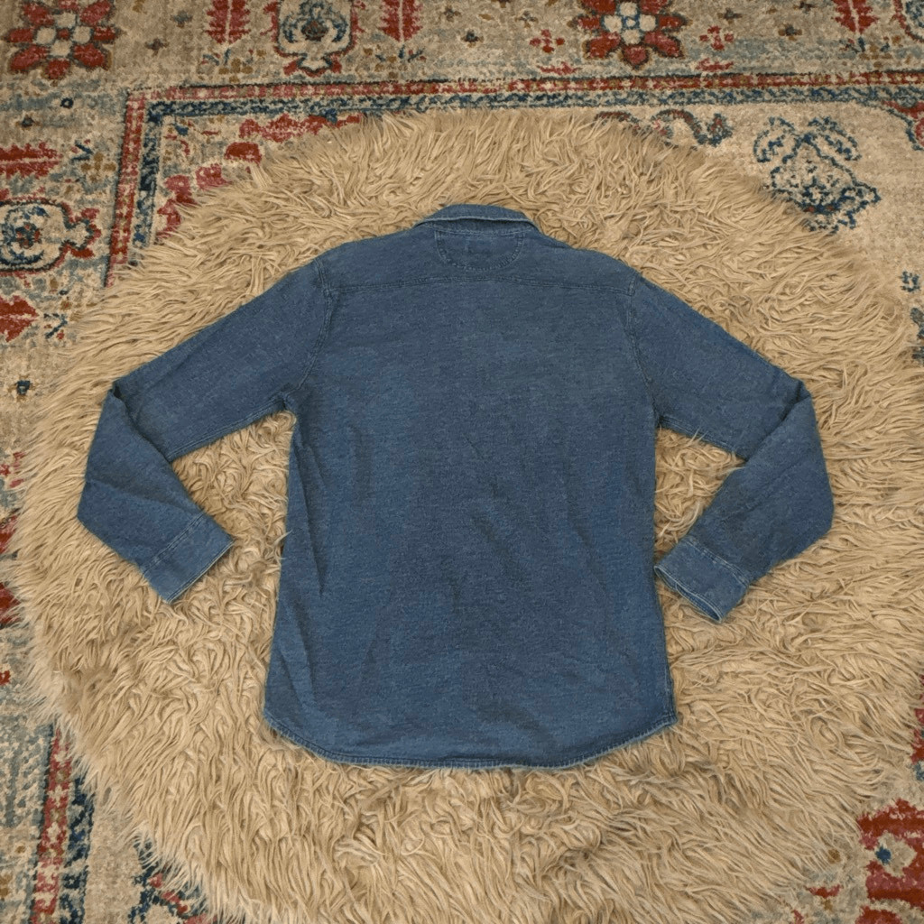 Faherty button down shirt size medium - image 6