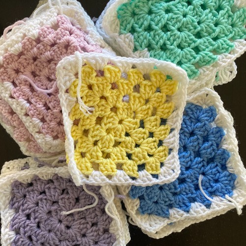 Granny Squares Project with Yarn & Instructions | unfinished