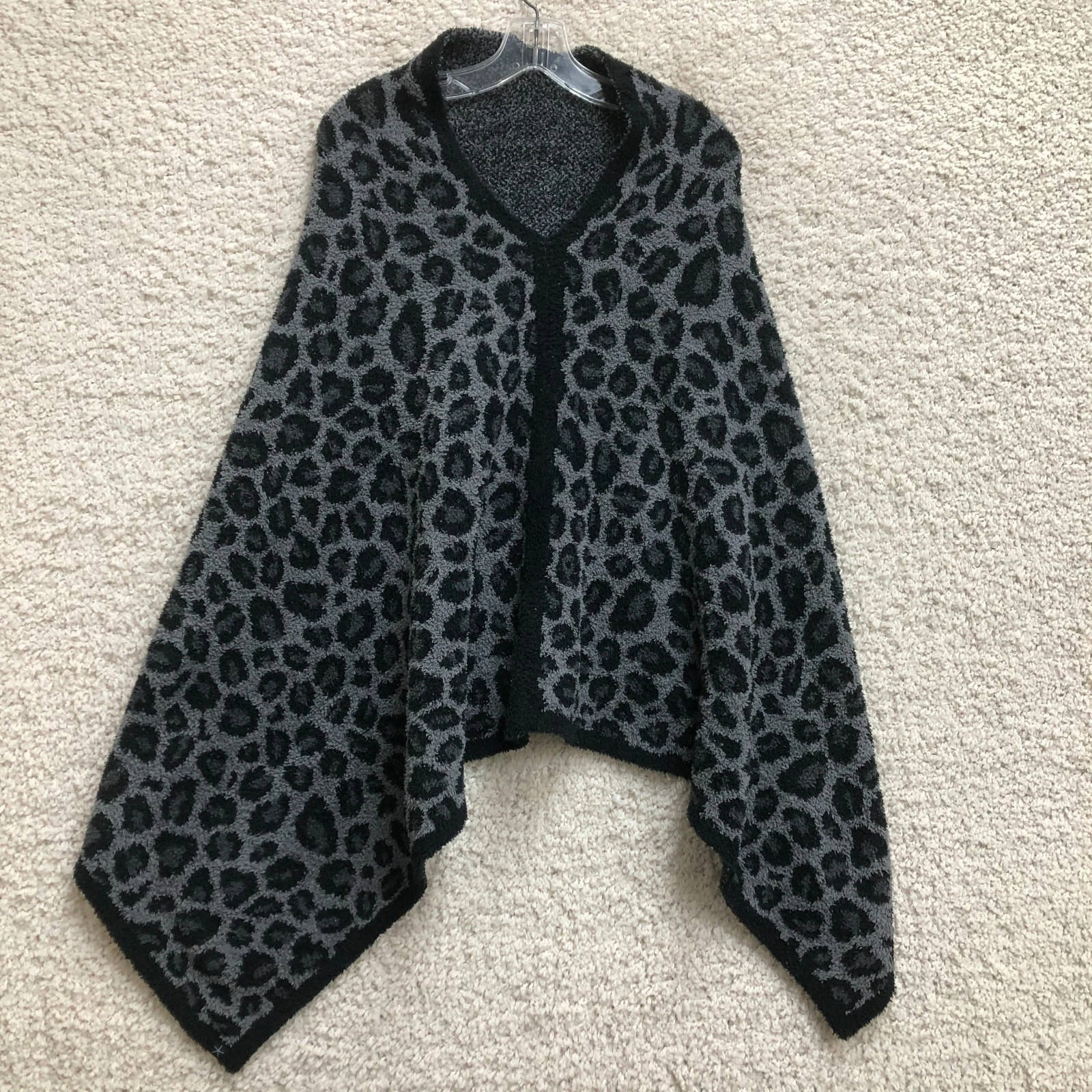 Barefoot Dreams Poncho One Size Adult Gray CozyChic Leopard Cape Sweater Womens
