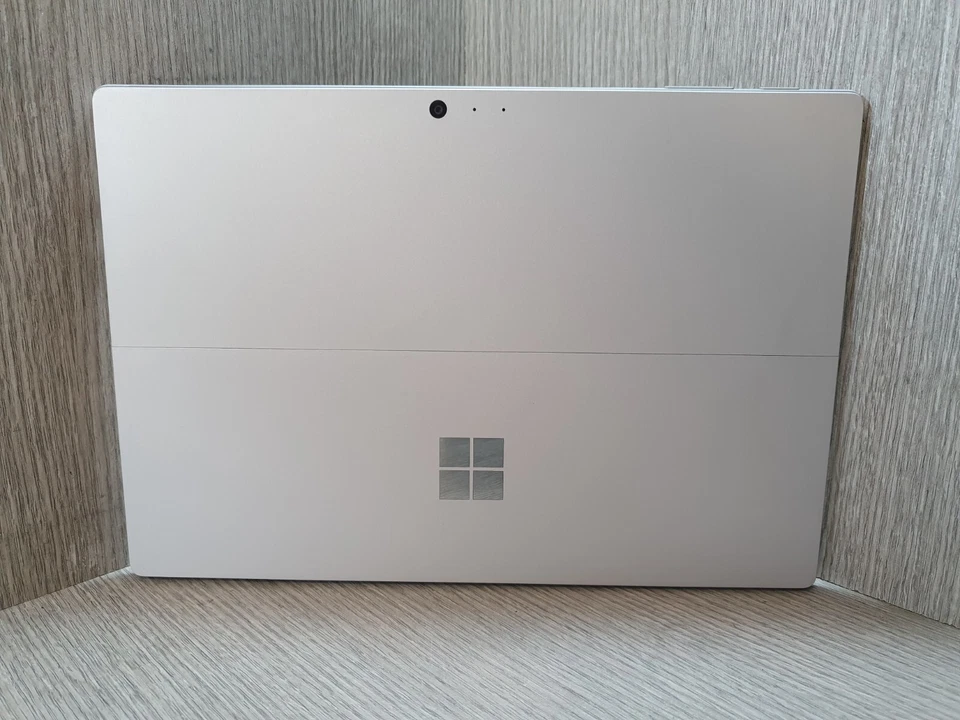 Microsoft Surface Pro (5th Gen) 12.3" i5-7300U 4GB RAM 128GB NVMe Grade B EC0702 - Image 2 of 4
