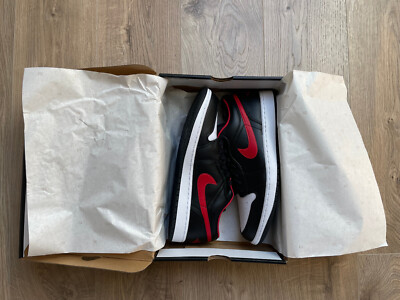 Nike Air Jordan 1 Low black/red/white Herren Sneaker 553558-063 Gr. 46  NEU OVP