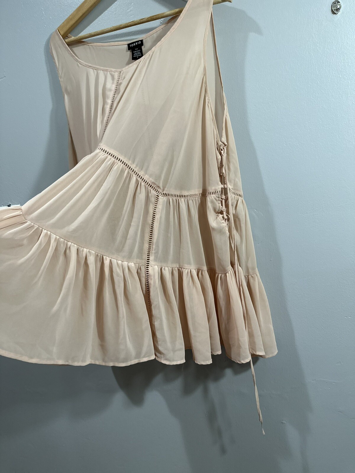 Torrid Women's Basic Pink Solid Polyester Round N… - image 6