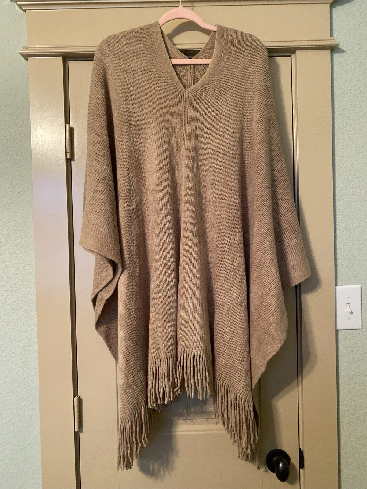 Shiraleah Chicago Camel Rowan Poncho Fringe Knit Women's Size One Size
