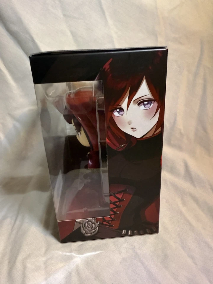 Figura Vinilo Jazwares Sellada RWBY Con Capucha Rosa Rubí Juguetes R Exclusivo de EE. UU. Foto 4 de 4