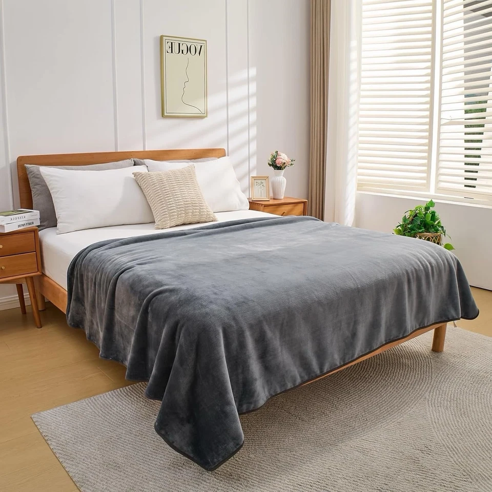 Waterproof 80x90 Sherpa Fleece Blanket Grey Reversible Washable Stain Proof - Image 2 of 4