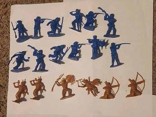 MARX Pioneers  54mm ROYAL BLUE SOLDIERS And Indians FORT APACHE Set Of 18