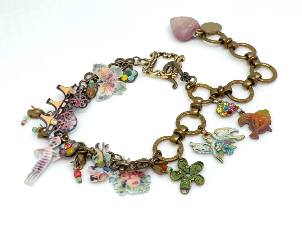 Preciosa pulsera única con colgantes de metal Michal Negrin. Foto 4 de 4