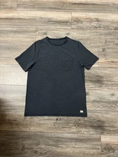 Vuori Linear Tech Tee Men's Medium Blue Striped Athletic Running Shirt Travel