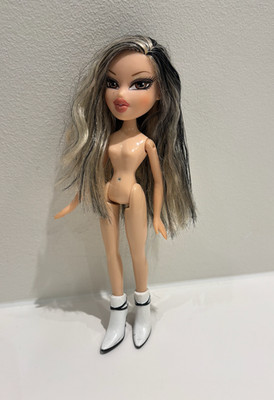 Bratz doll Jade Rock Angelz rare original release with original shoes, MGA 2001